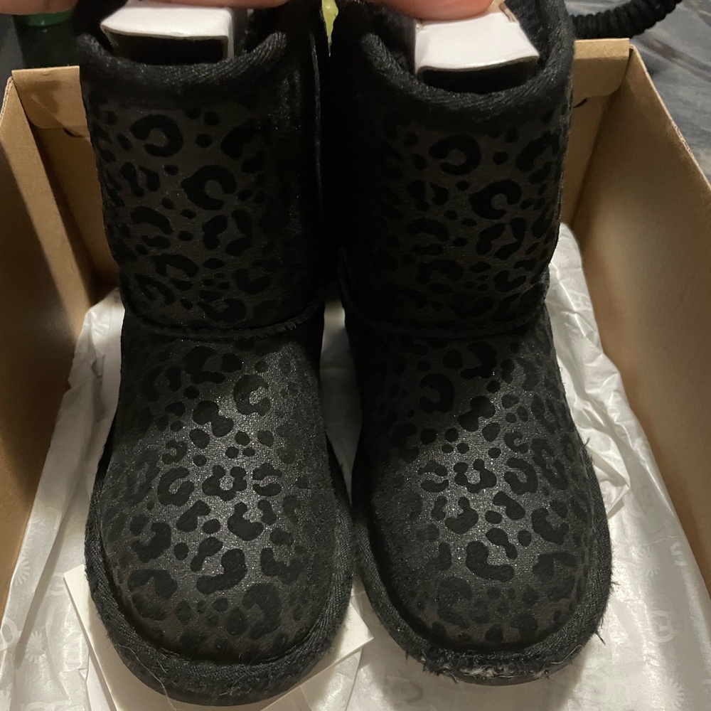 Girls ugg boots